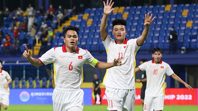 Văn Tùng (11) có cơ hội để chứng tỏ mình tại SEA Games 31. Ảnh: VFF