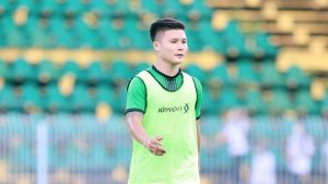 Quang Hải gây sốt khi tập luyện trong màu áo CLB Cần Thơ - Ảnh 1